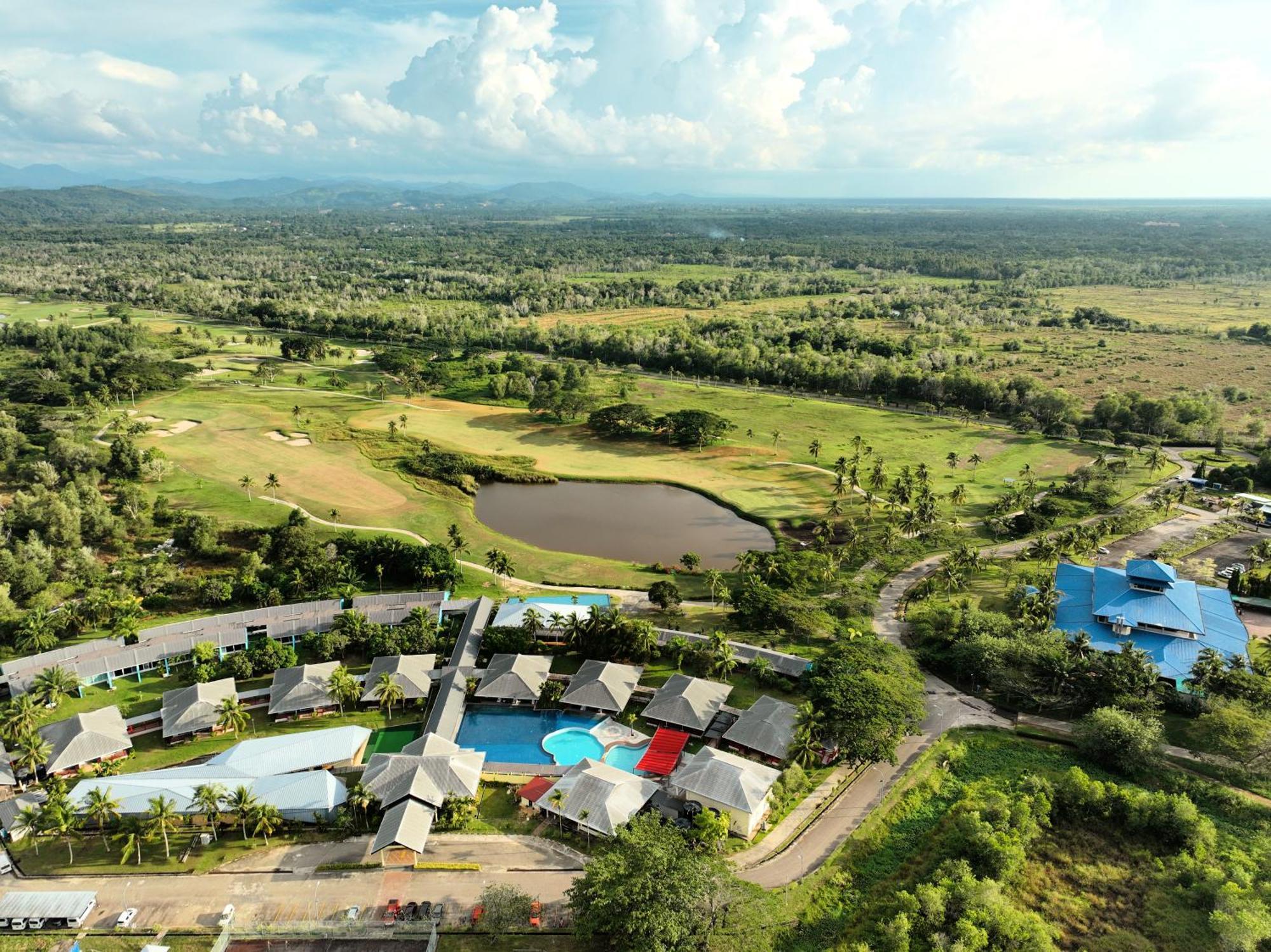 Artitaya Borneo Golf & Resort 파파 외부 사진