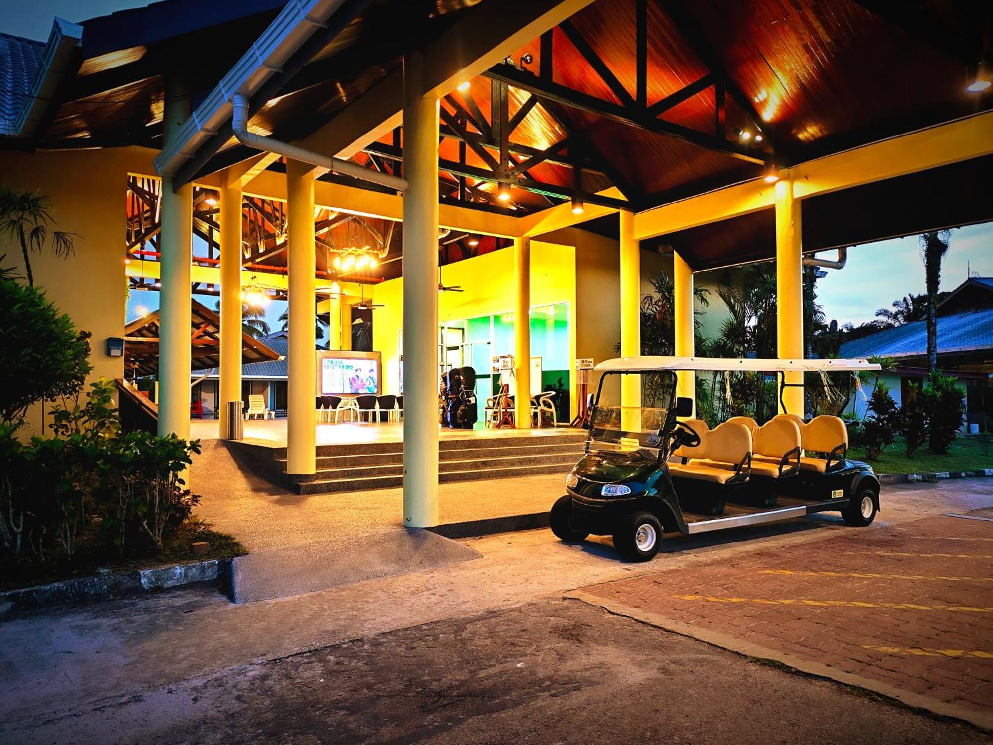 Artitaya Borneo Golf & Resort 파파 외부 사진